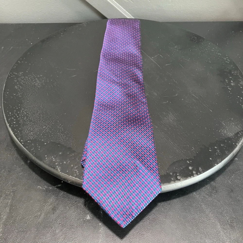 Bloomingdale's Soho Silk Tie Blue Pink Textured Micro Check Made England